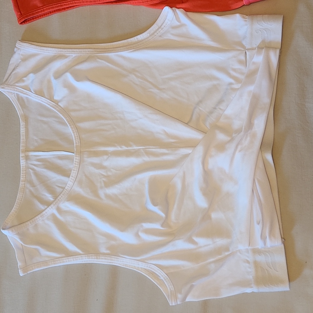 Fabletics Crop Top Set - Picture 5 of 8